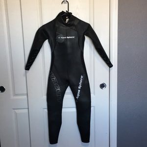 Mens/ boys youth wet suit xxs or can be sz 16